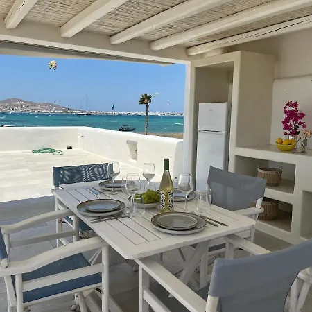 Unique Beachfront Villa, 5 Bedrooms, Swimming Pool & Jacuzzi Nyaraló Púnda