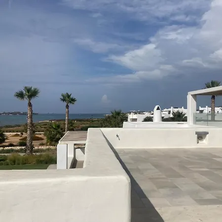 Unique Beachfront Villa, 5 Bedrooms, Swimming Pool & Jacuzzi Semesterbostad Pounda