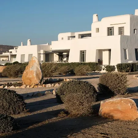 Semesterbostad Unique Beachfront Villa, 5 Bedrooms, Swimming Pool & Jacuzzi Pounda