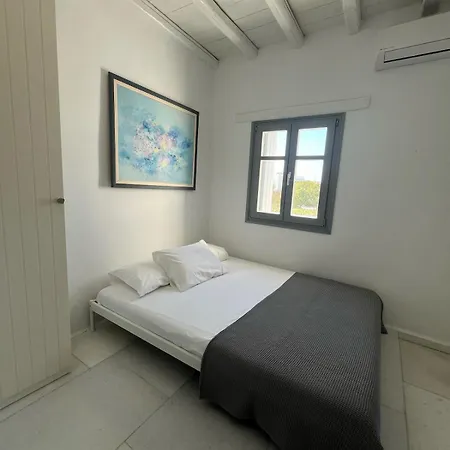 Unique Beachfront Villa, 5 Bedrooms, Swimming Pool & Jacuzzi Semesterbostad Pounda