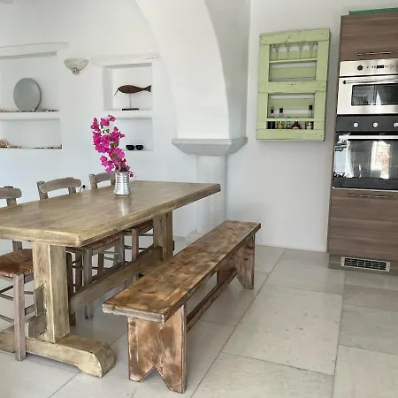 Nyaraló Unique Beachfront Villa, 5 Bedrooms, Swimming Pool & Jacuzzi *