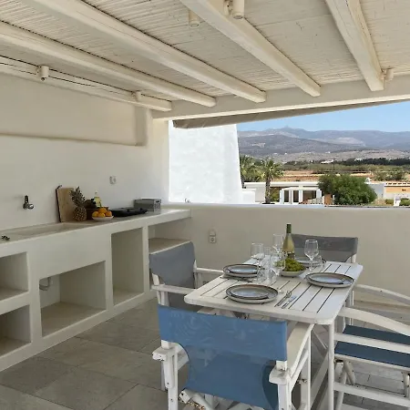 Unique Beachfront Villa, 5 Bedrooms, Swimming Pool & Jacuzzi Semesterbostad *