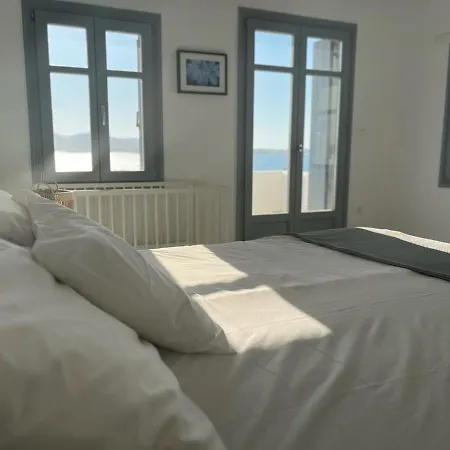 Unique Beachfront Villa, 5 Bedrooms, Swimming Pool & Jacuzzi Púnda