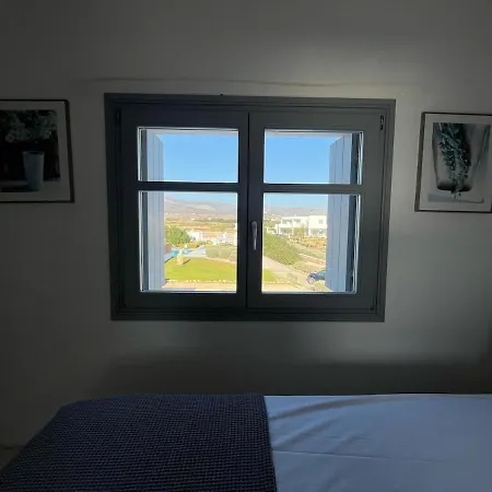 Unique Beachfront Villa, 5 Bedrooms, Swimming Pool & Jacuzzi Nyaraló Púnda